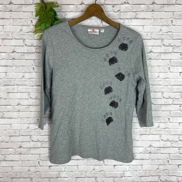 Quacker Factory Gray Paw Print Bedazzled Over The Shoulder Long Sleeve Tee - Picture 1 of 4